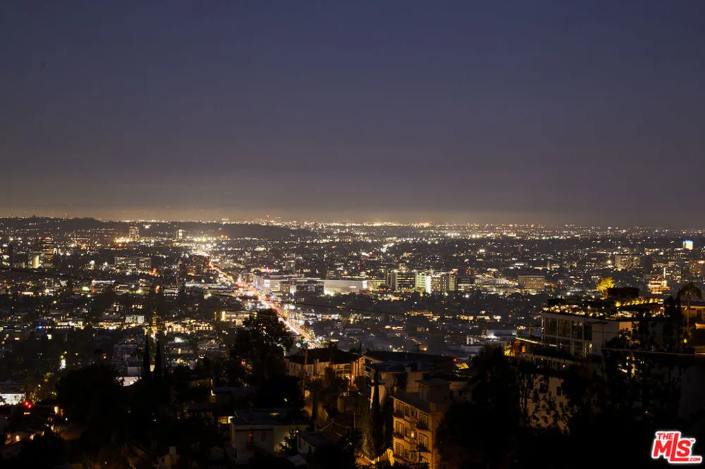 8455 Franklin Avenue Los Angeles, CA 90069