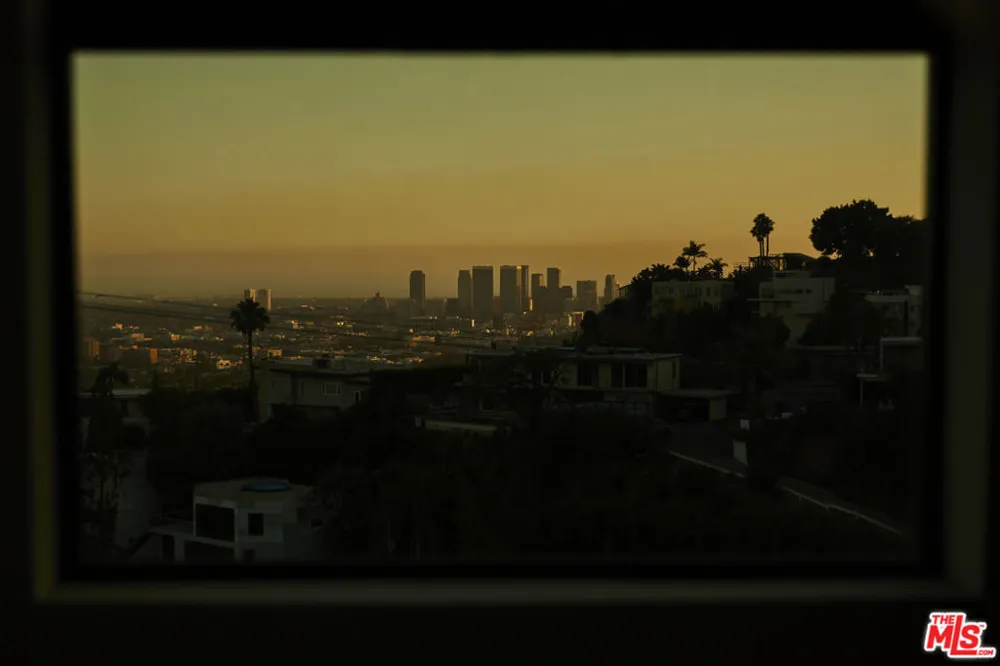 8455 Franklin Avenue Los Angeles, CA 90069