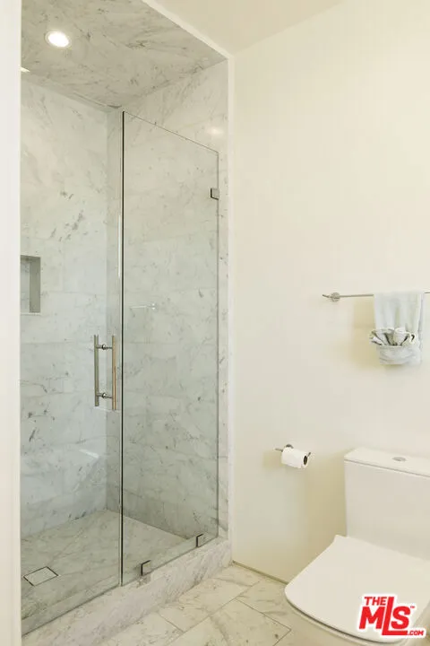 8455 Franklin Avenue Los Angeles, CA 90069