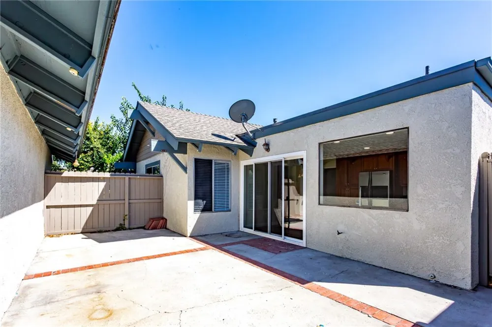 22862 Caminito Manresa #16 Laguna Hills, CA 92653