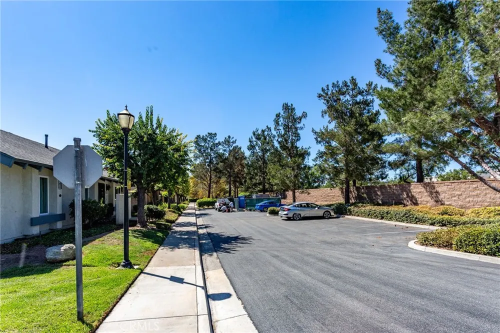 22862 Caminito Manresa #16 Laguna Hills, CA 92653