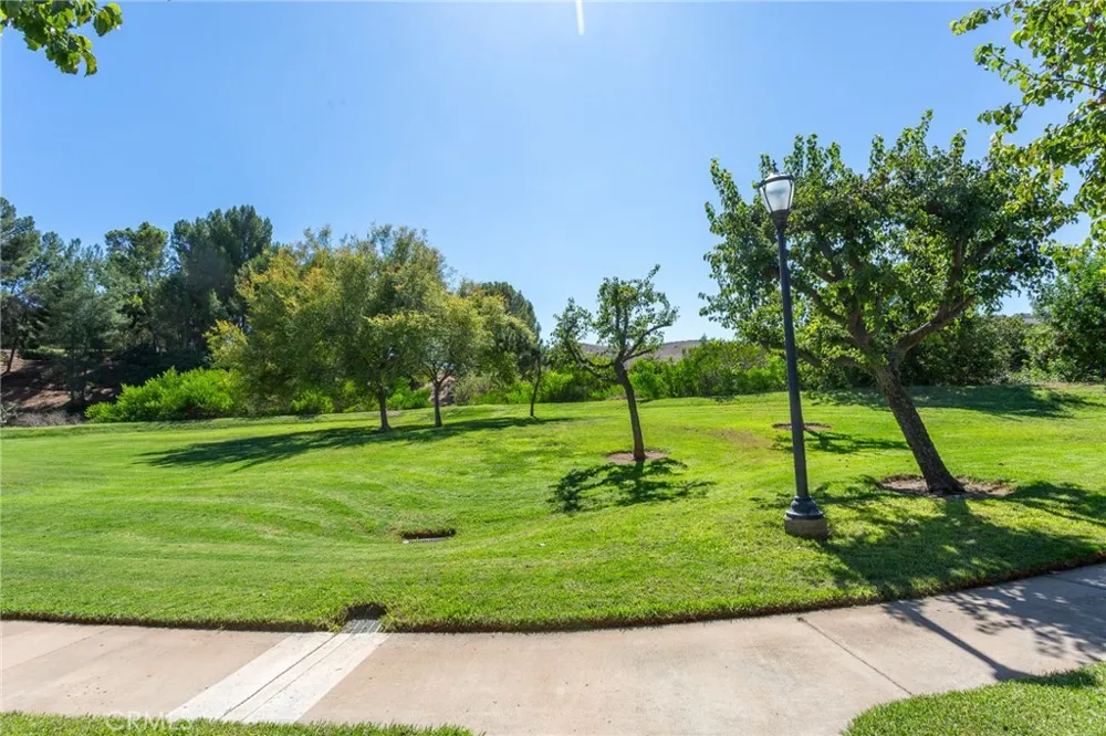 22862 Caminito Manresa #16 Laguna Hills, CA 92653