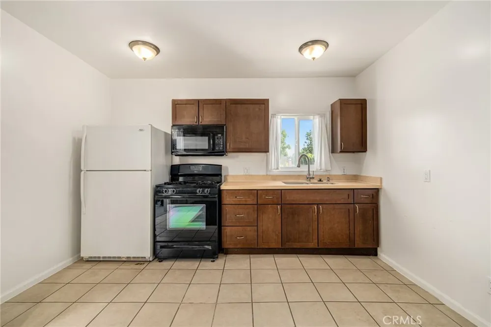 3937 Long Beach Long Beach, CA 90807