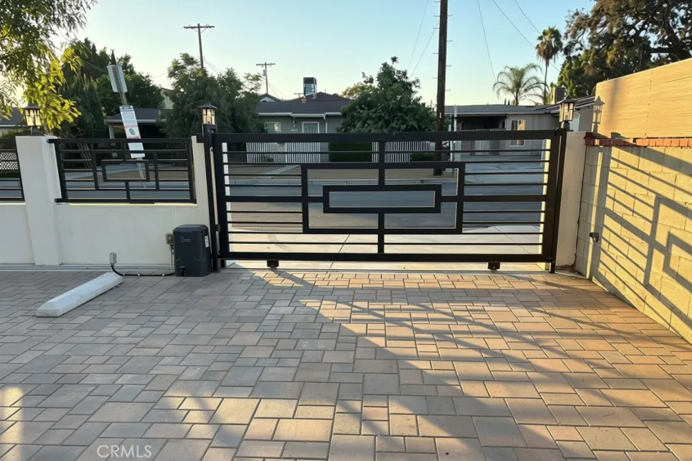10936 Nettleton Street Sun Valley, CA 91352