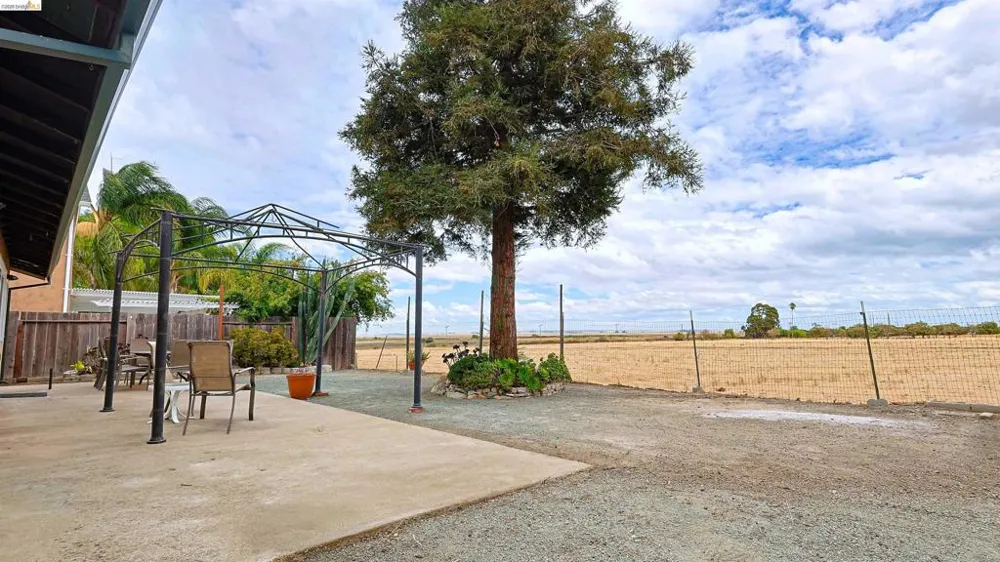520 Pamela Dr Bay Point, CA 94565