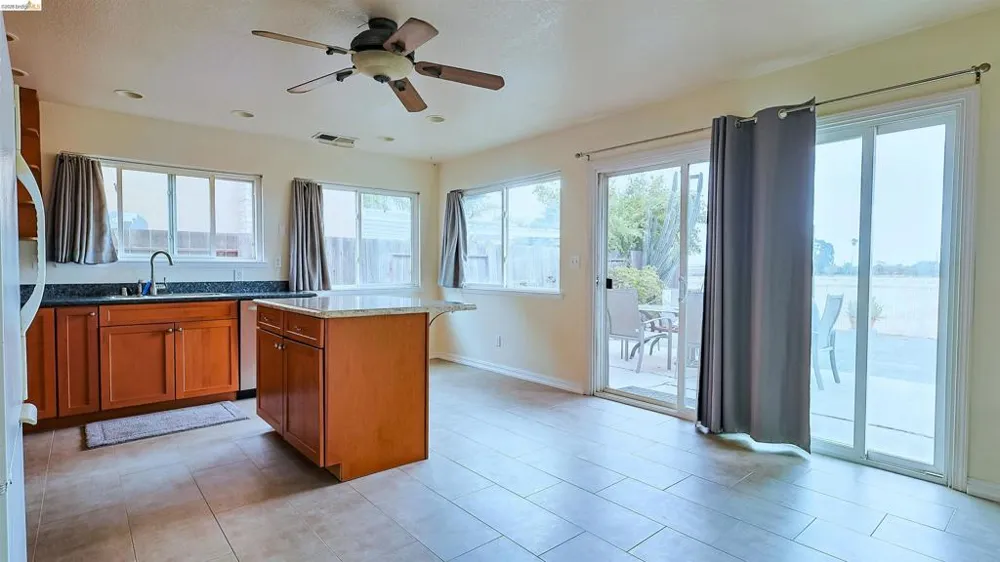 520 Pamela Dr Bay Point, CA 94565