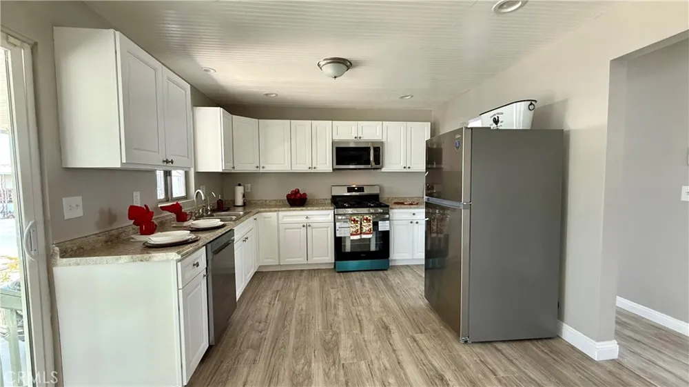 530 W Devonshire Avenue #19 Hemet, CA 92543