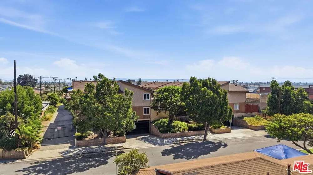 1334 W 137th Street #124 Gardena, CA 90247