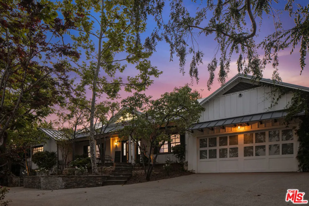 13627 W Sunset Boulevard Pacific Palisades, CA 90272