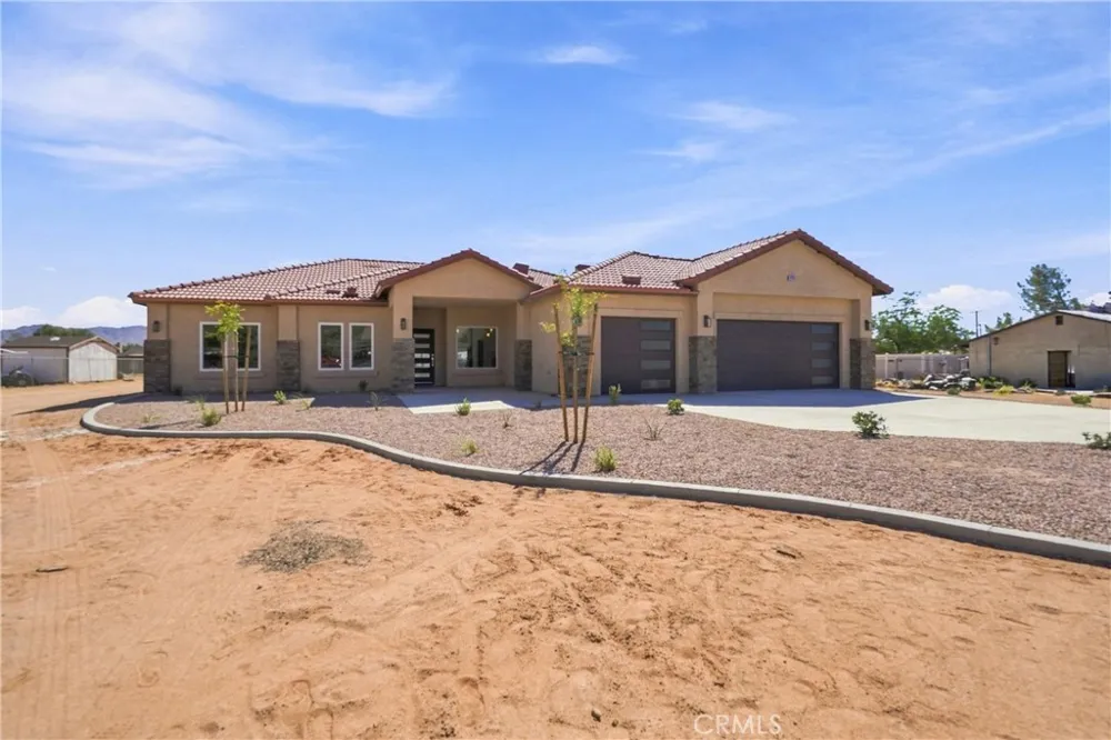 16055 Winnebago Apple Valley, CA 92307