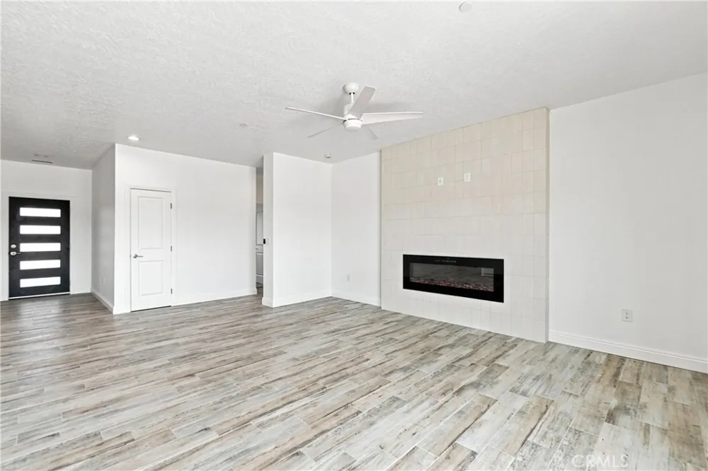 16055 Winnebago Apple Valley, CA 92307