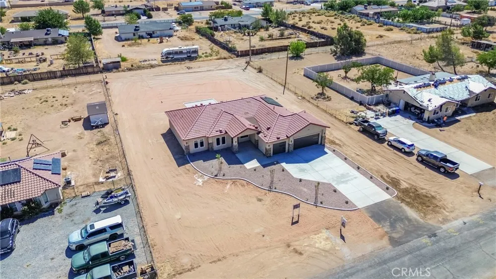16055 Winnebago Apple Valley, CA 92307