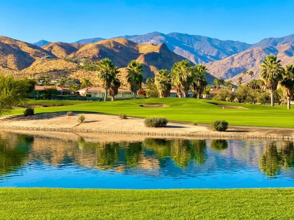 1656 Paseo De La Palma Palm Springs, CA 92264