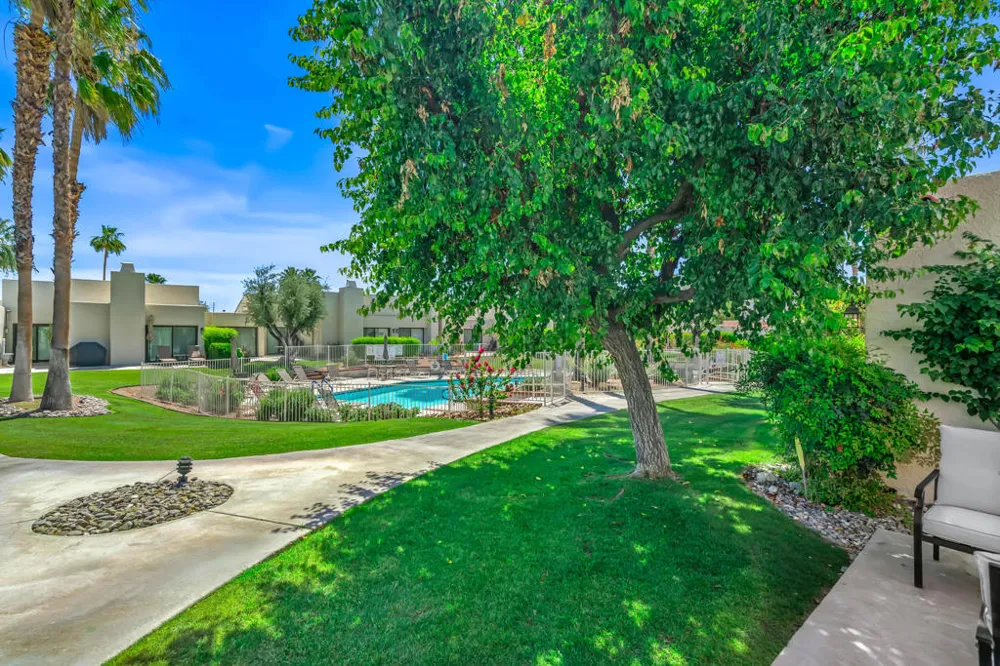 1656 Paseo De La Palma Palm Springs, CA 92264
