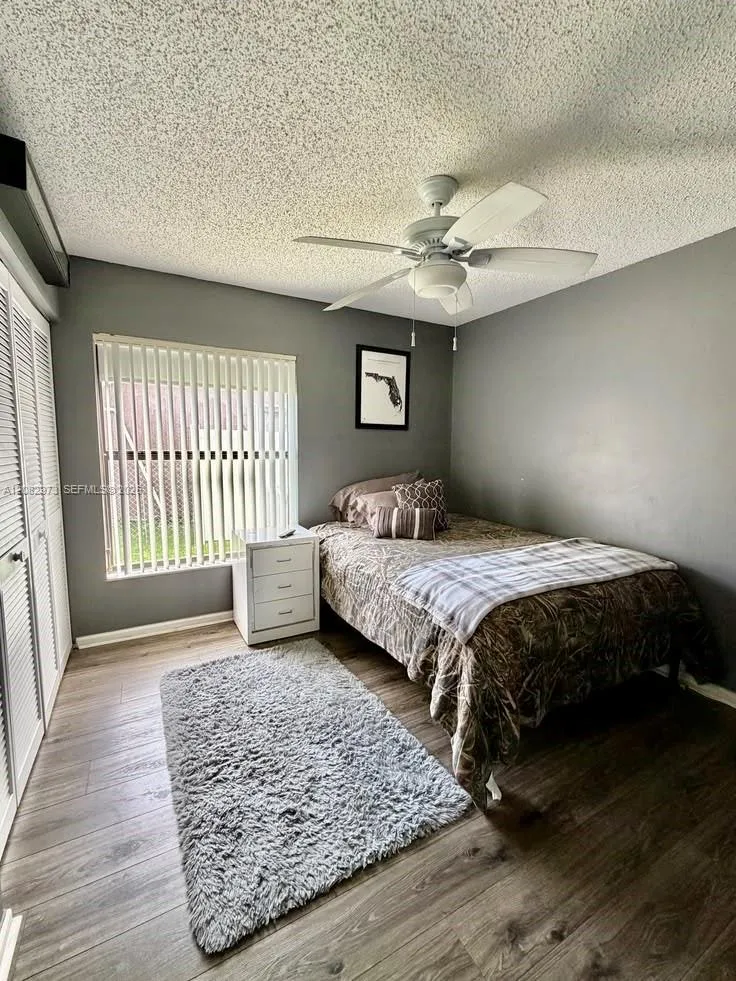 5796 SW 89th Way Cooper City, FL 33328