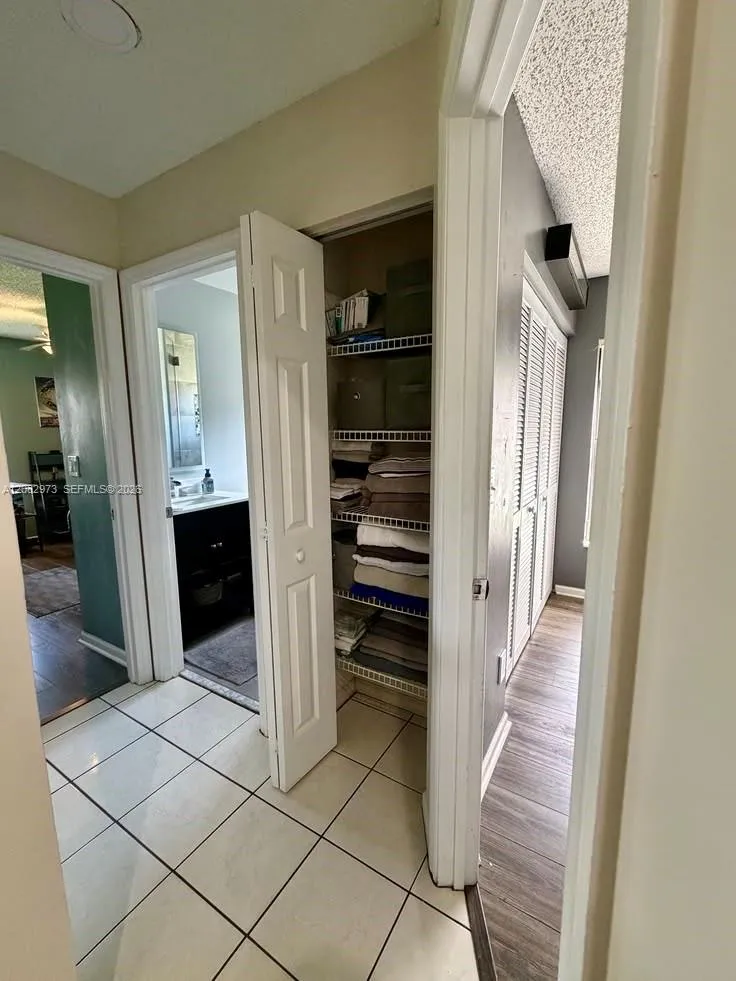 5796 SW 89th Way Cooper City, FL 33328
