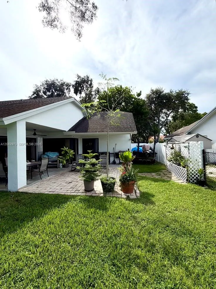 5796 SW 89th Way Cooper City, FL 33328