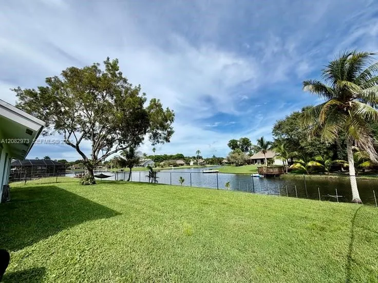 5796 SW 89th Way Cooper City, FL 33328