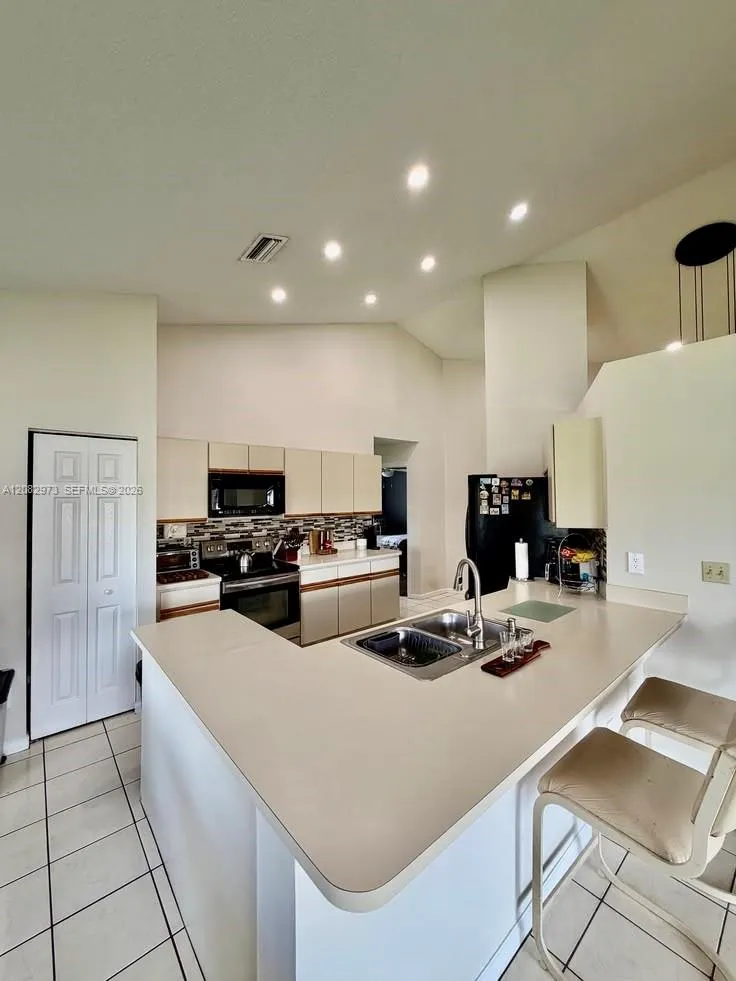 5796 SW 89th Way Cooper City, FL 33328