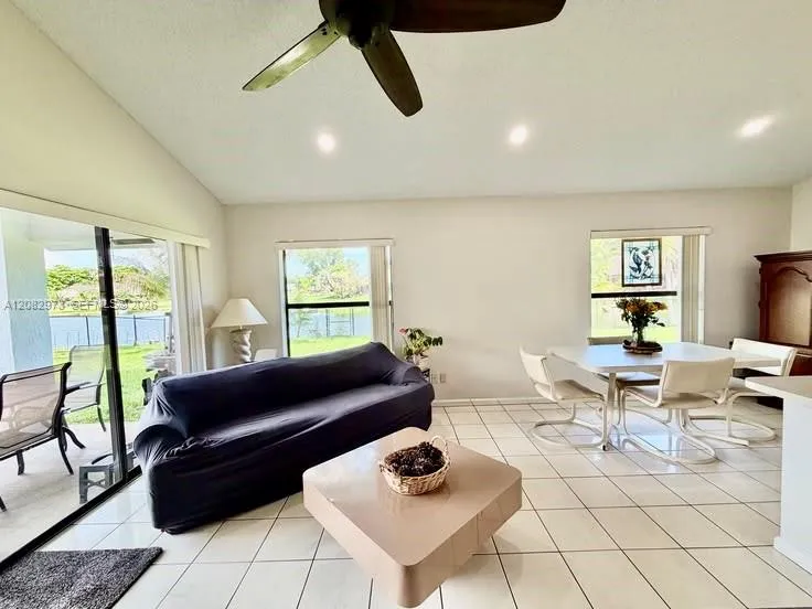 5796 SW 89th Way Cooper City, FL 33328