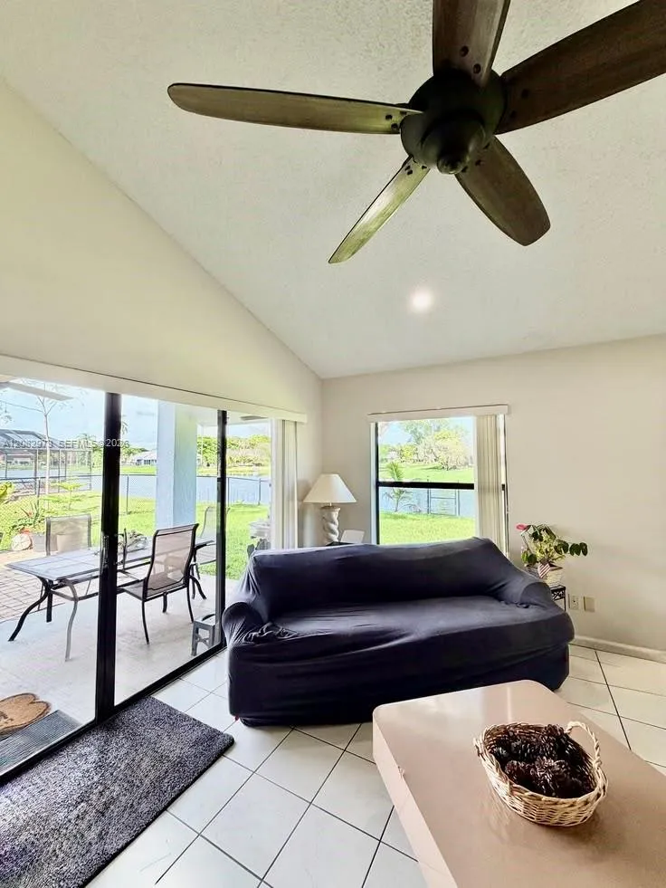 5796 SW 89th Way Cooper City, FL 33328