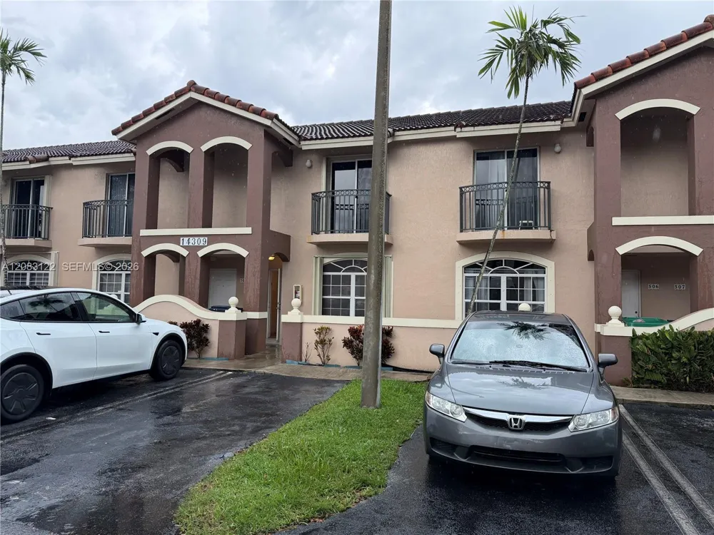14309 SW 96th St #505 Miami, FL 33186