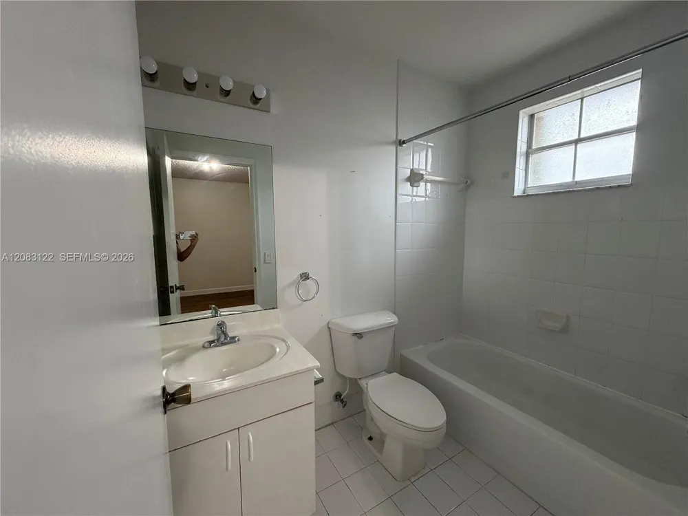 14309 SW 96th St #505 Miami, FL 33186