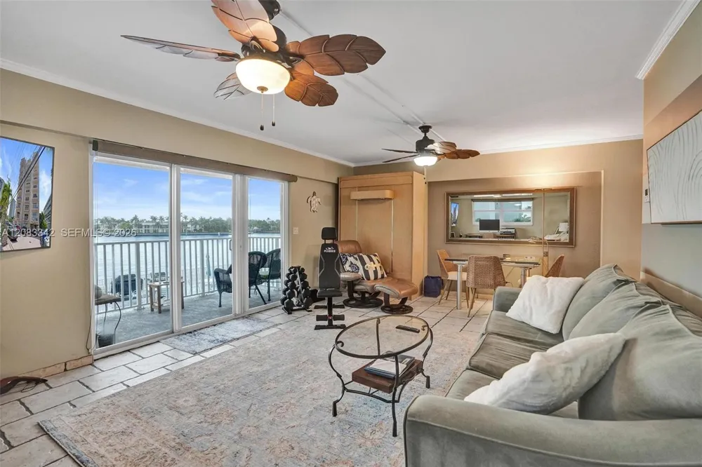 95 Birch Rd #301 Fort Lauderdale, FL 33304