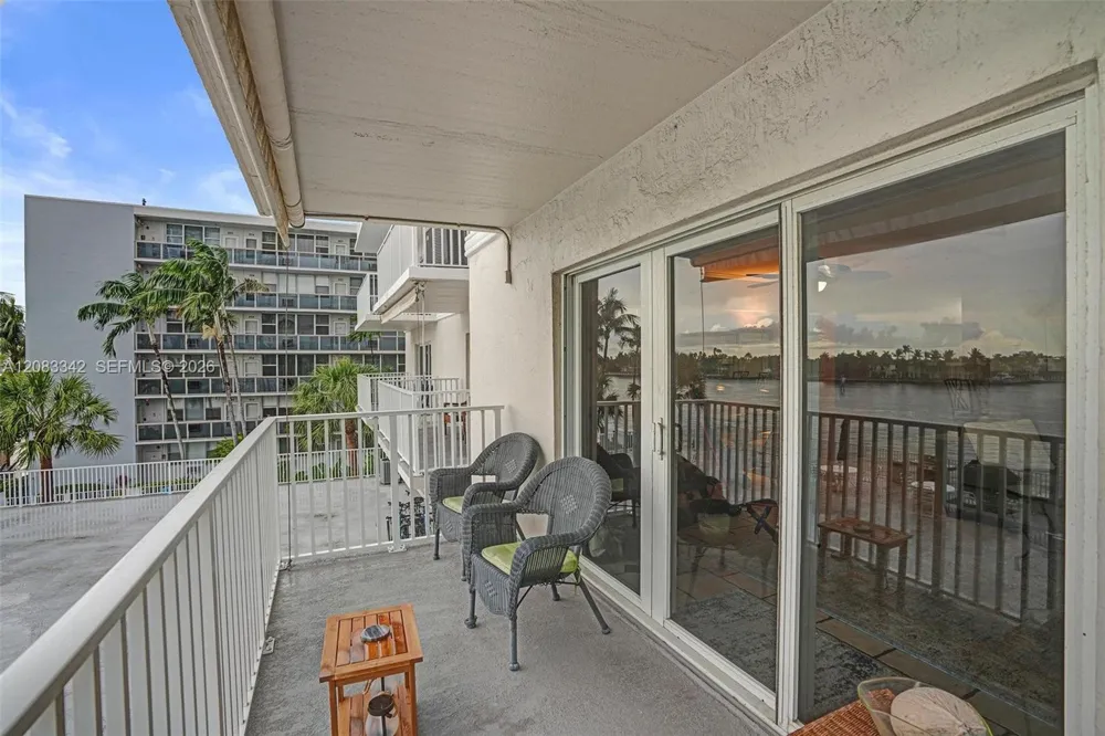 95 Birch Rd #301 Fort Lauderdale, FL 33304