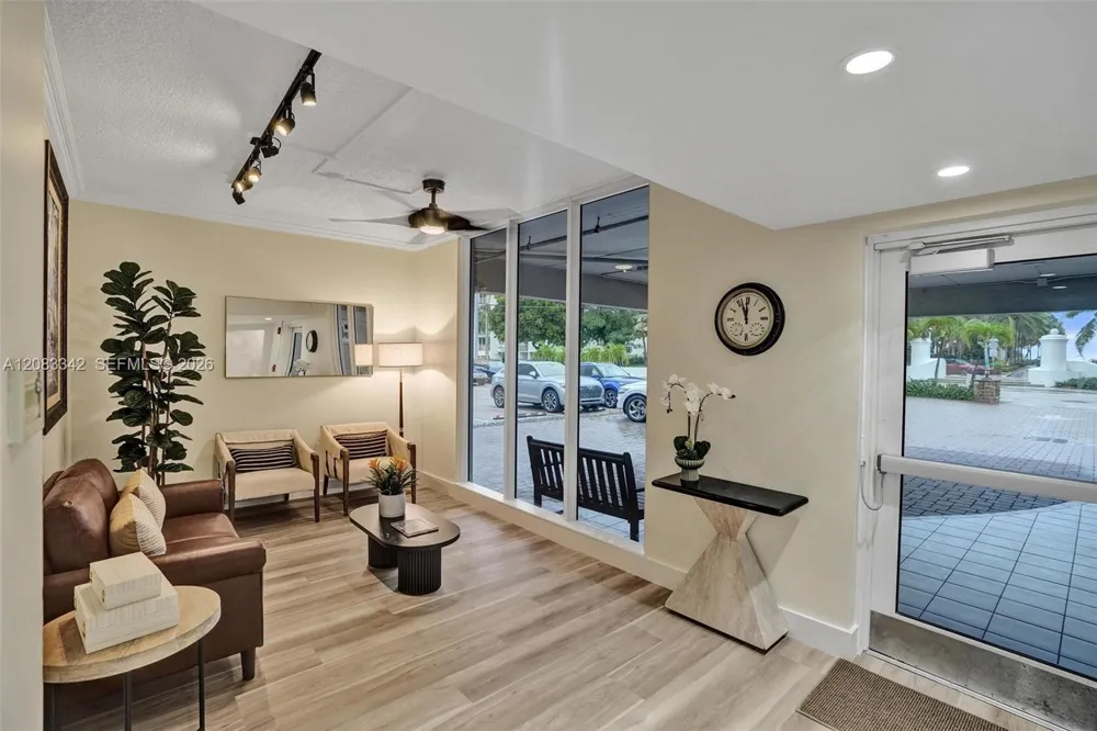 95 Birch Rd #301 Fort Lauderdale, FL 33304