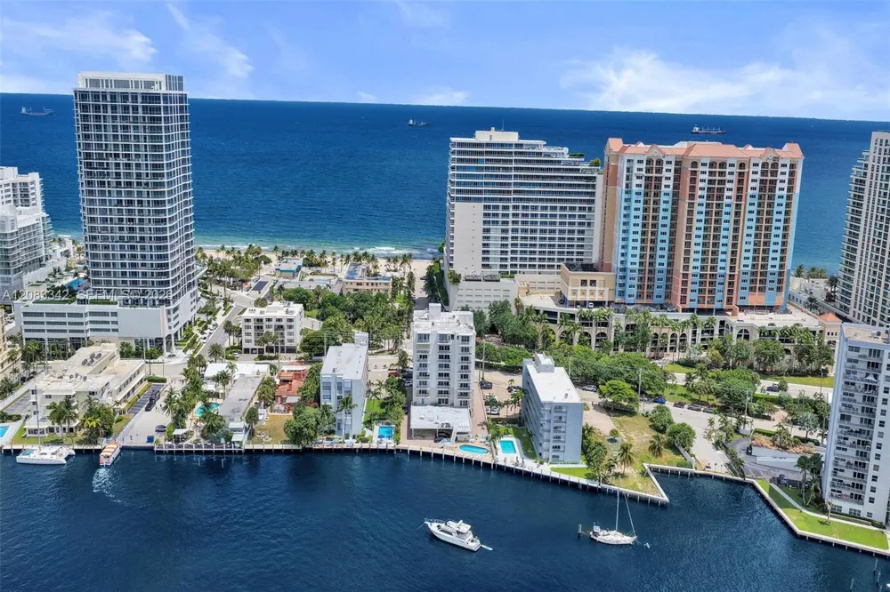 95 Birch Rd #301 Fort Lauderdale, FL 33304