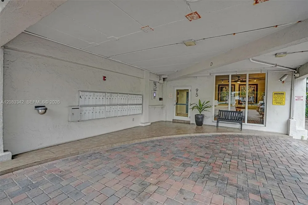 95 Birch Rd #301 Fort Lauderdale, FL 33304