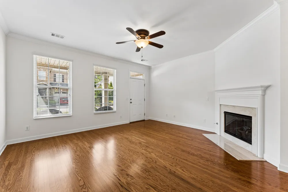 2058 Traemoor Village Dr Nashville, TN 37209