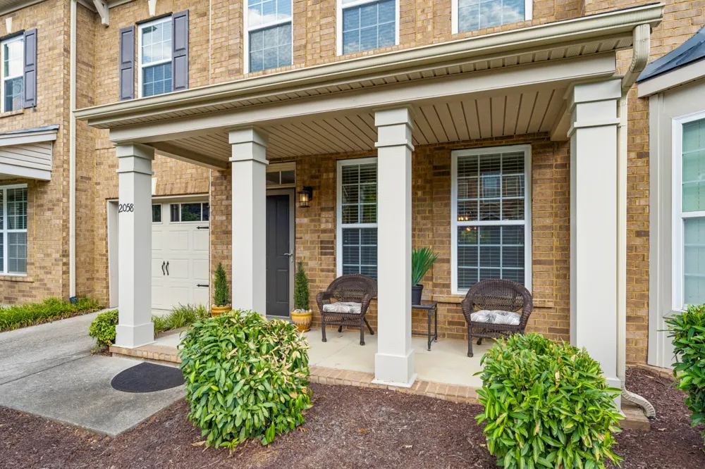 2058 Traemoor Village Dr Nashville, TN 37209