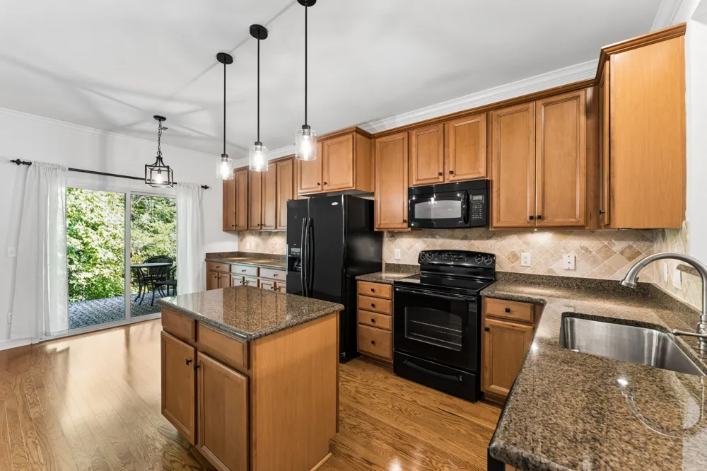 2058 Traemoor Village Dr Nashville, TN 37209