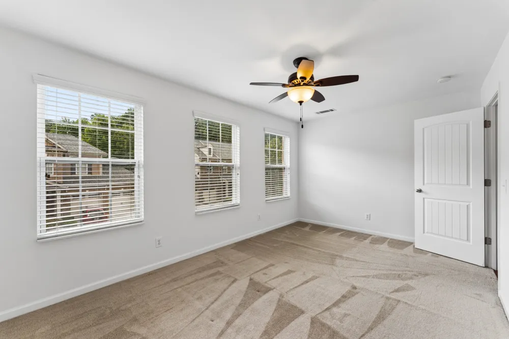 2058 Traemoor Village Dr Nashville, TN 37209