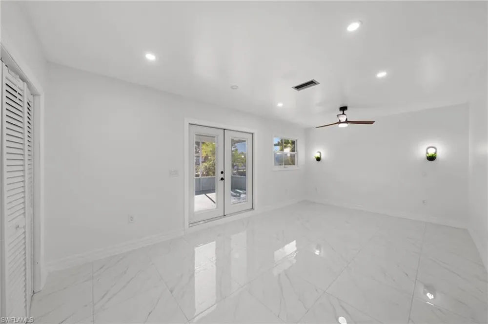 1956 Indian Creek Drive North Fort Myers, FL 33917