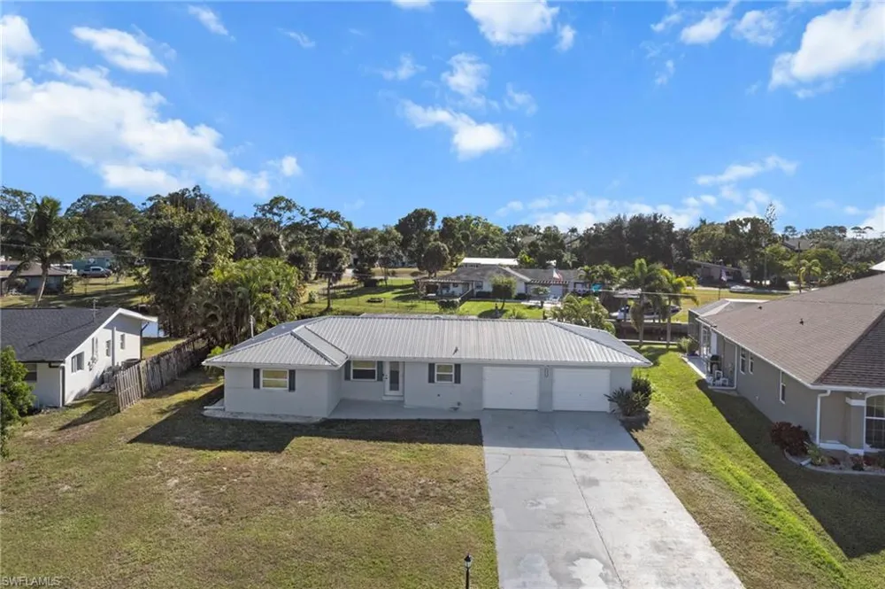 1956 Indian Creek Drive North Fort Myers, FL 33917
