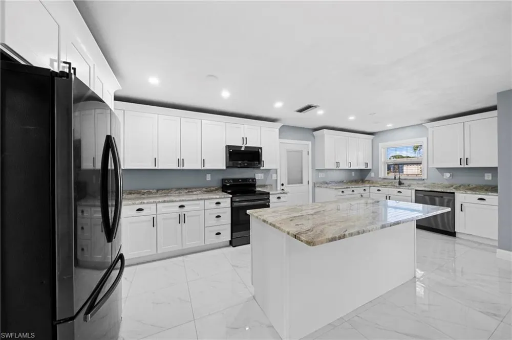 1956 Indian Creek Drive North Fort Myers, FL 33917