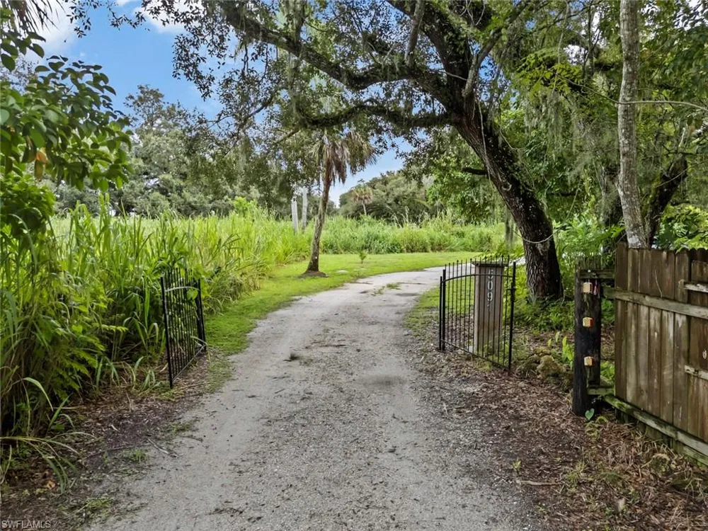 5091 Muddy Lane Fort Myers, FL 33905