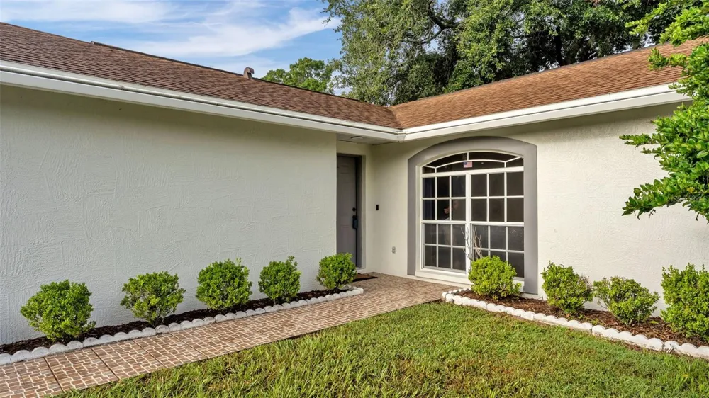 5835 DAUGHTERY DOWNS LOOP Lakeland, FL 33809