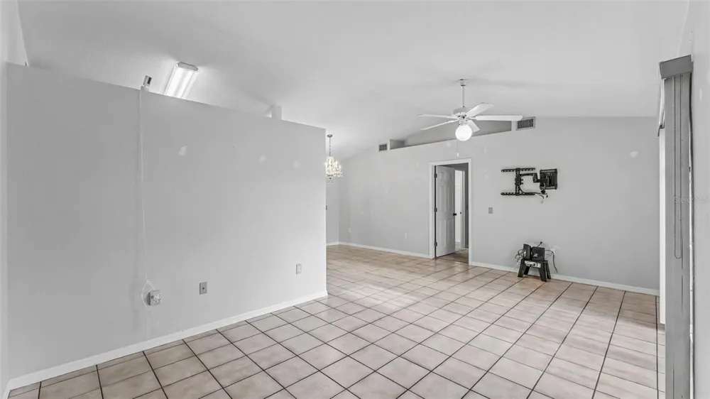 5835 DAUGHTERY DOWNS LOOP Lakeland, FL 33809