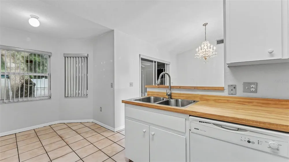 5835 DAUGHTERY DOWNS LOOP Lakeland, FL 33809
