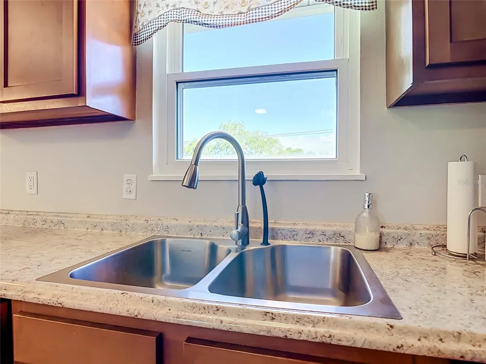 97 S COURTLAND BOULEVARD Deltona, FL 32738