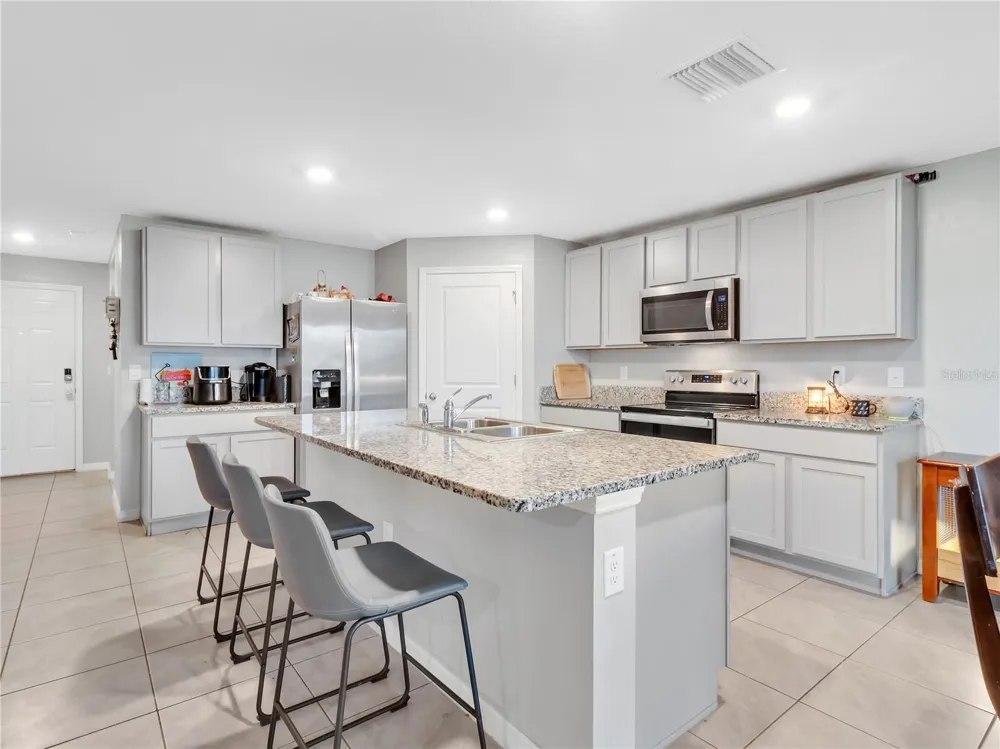 16636 WINDMILL FORGE PASS Wimauma, FL 33598