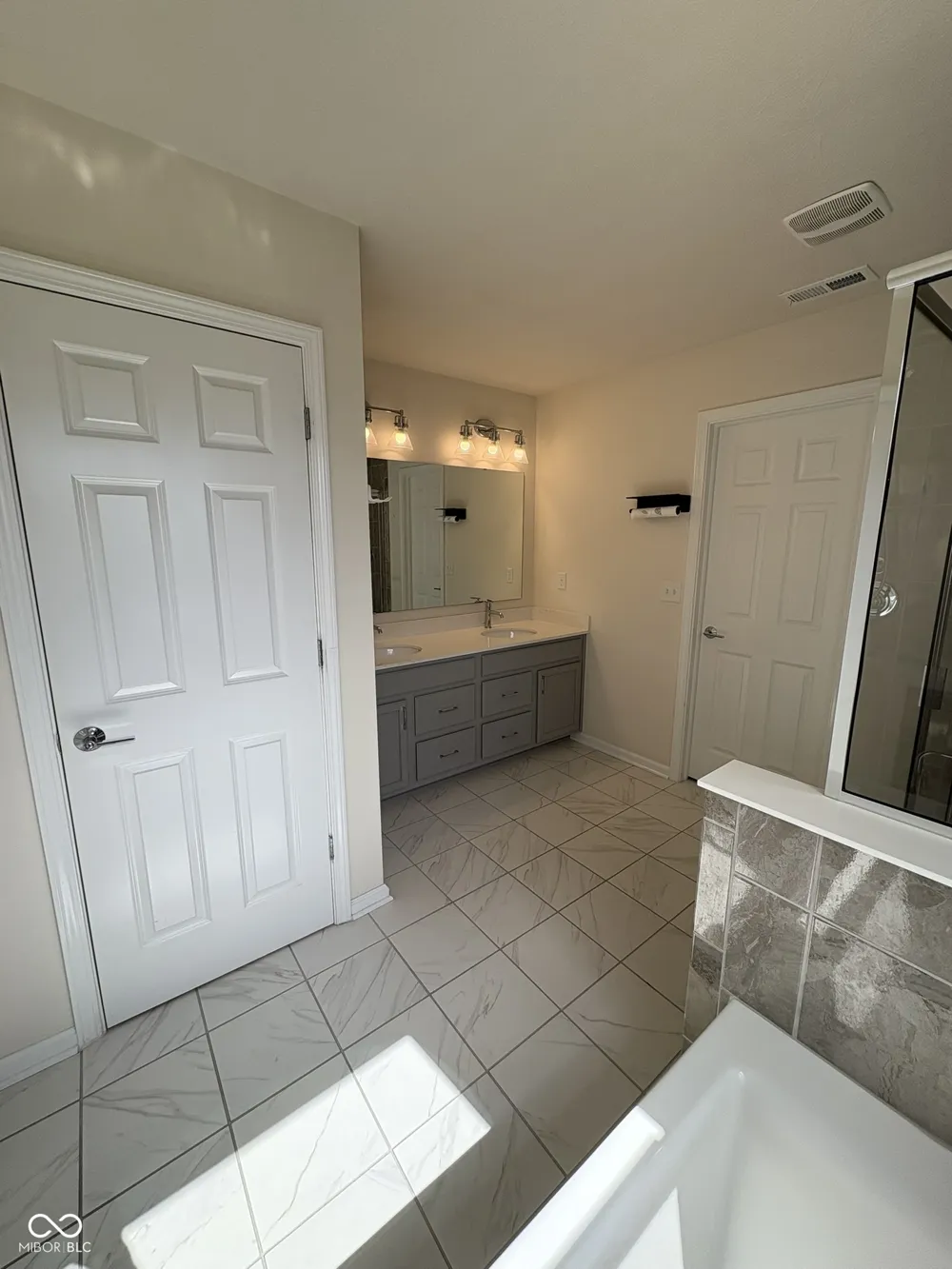 6859 Manning Court Brownsburg, IN 46112