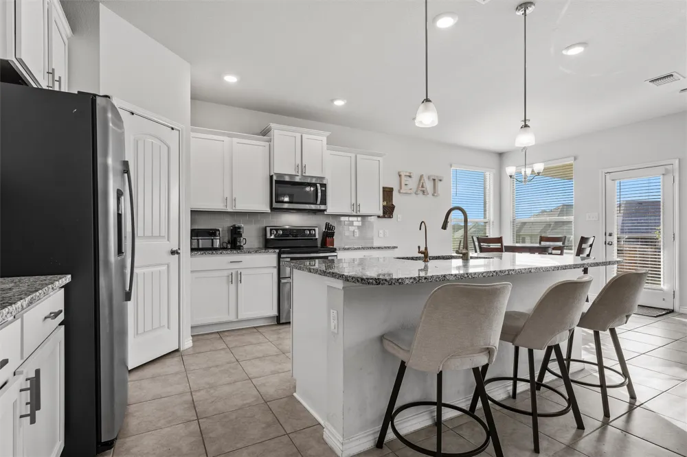6113 Lavaca Drive Belton, TX 76513