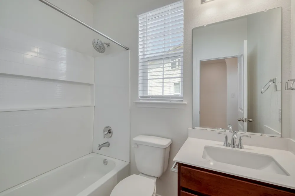 185 Azure Cove Kyle, TX 78740