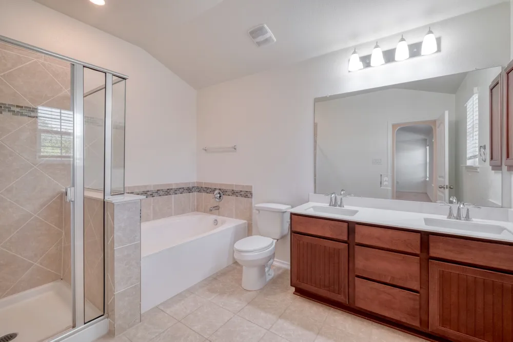 185 Azure Cove Kyle, TX 78740