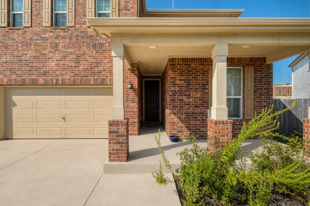 185 Azure Cove Kyle, TX 78740